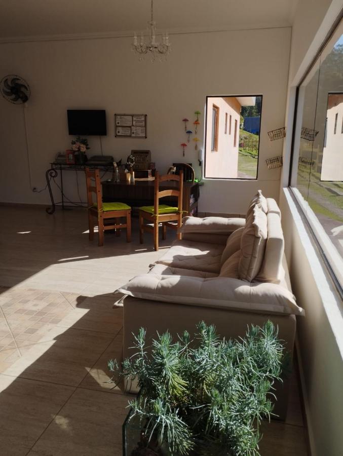 Pe Na Terra Em Casa de hóspedes Guararema